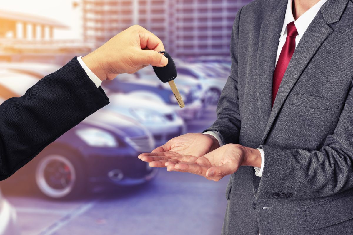 Você tem dúvidas sobre o que pode ou não fazer com o carro alugado? A locação é uma excelente opção, mas é necessário se atentar a alguns pontos. 